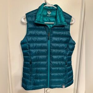REI Co-op Down Vest. Blue/Green Small. Zip front. Never worn.